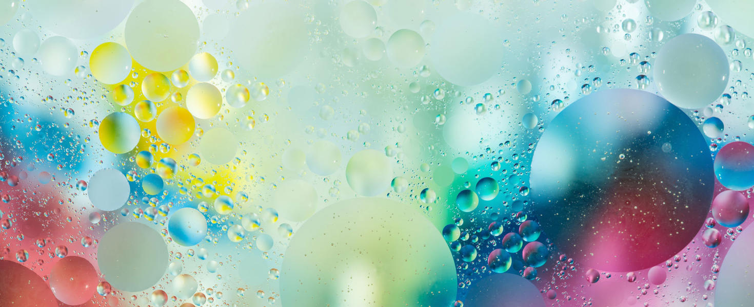 Abstract image with spheres and colors.