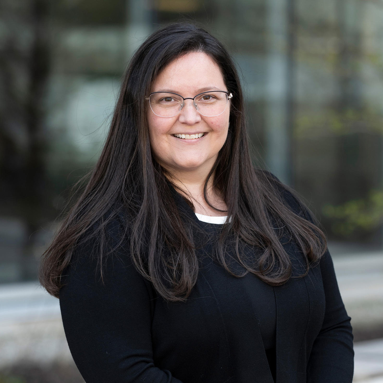 portrait photo of uOttawa CRO Carolina de Moura