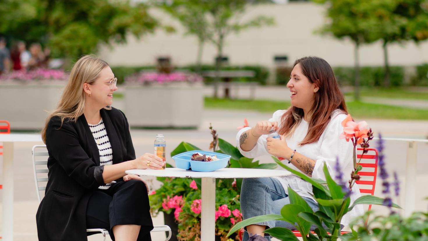 women having lunch