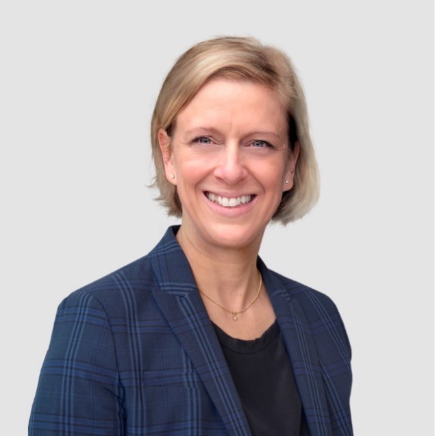 Sarah Paquet Portrait