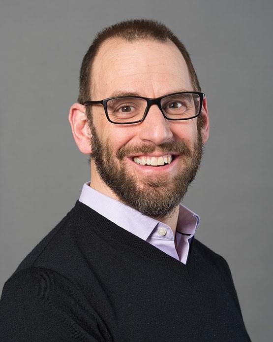 professeur Douglas Manuel, souriant