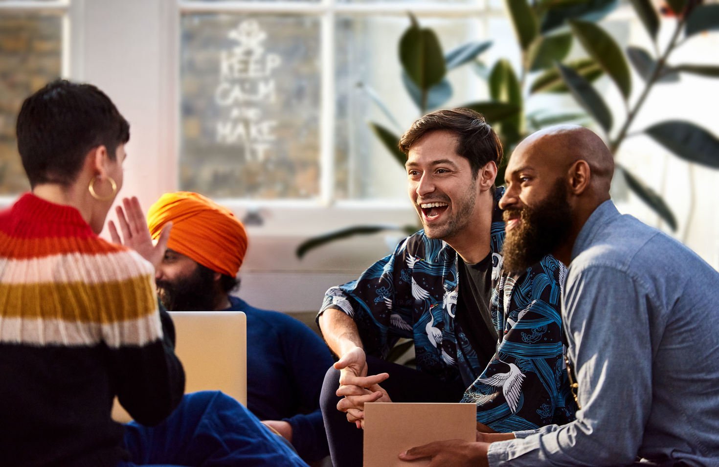 Colleagues chatting with eachother.