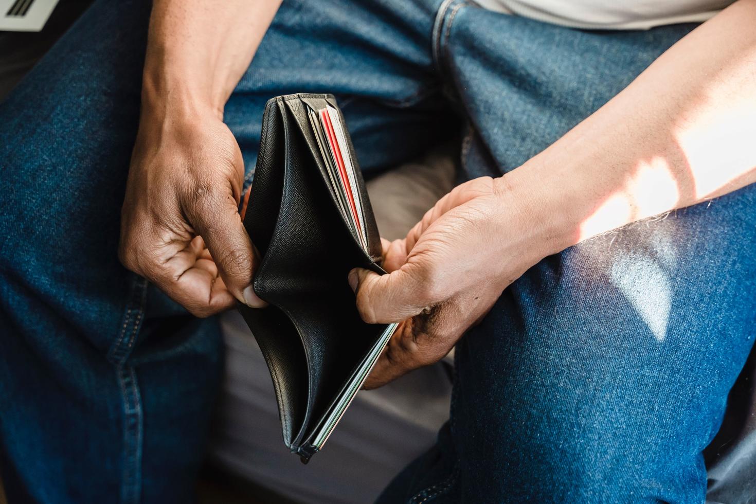 Empty wallet