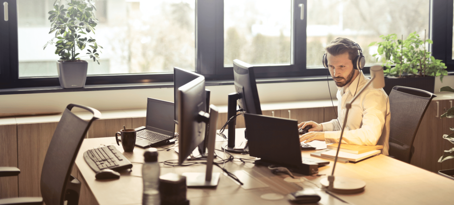 Call center staff member