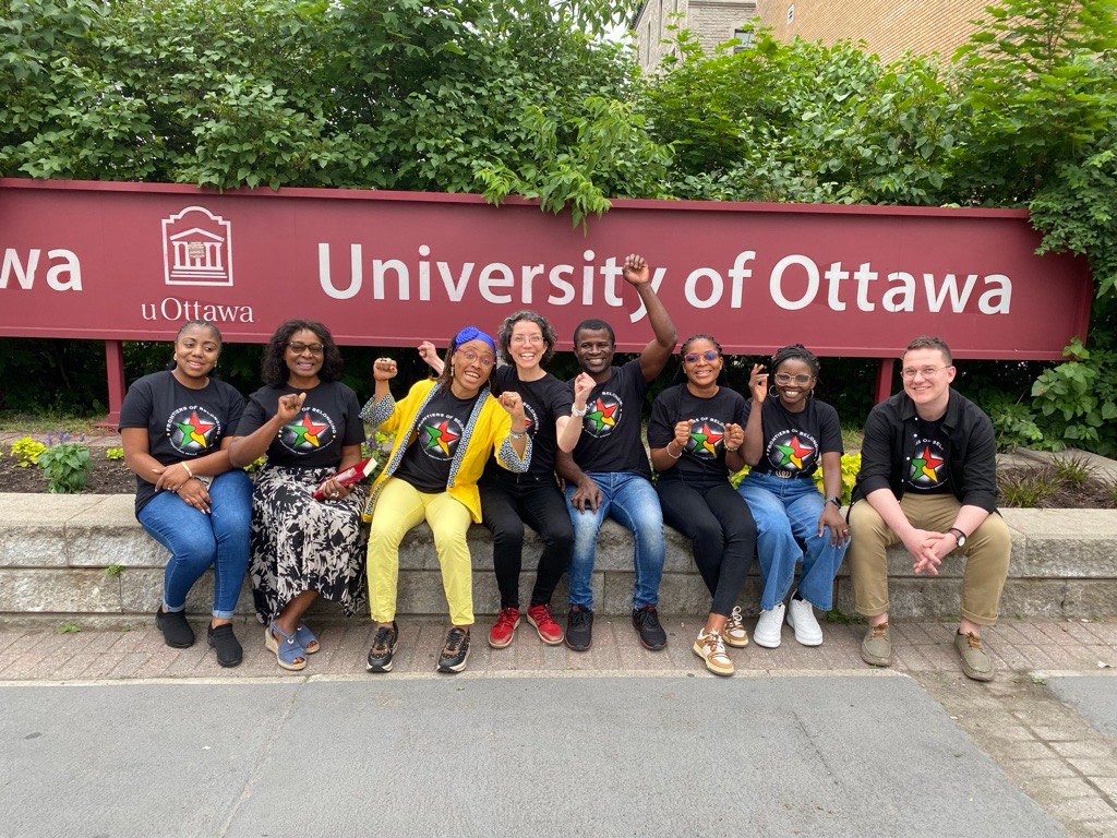 Meredith Terretta, middle, with the participants of the June 2024 training session at uOttawa.