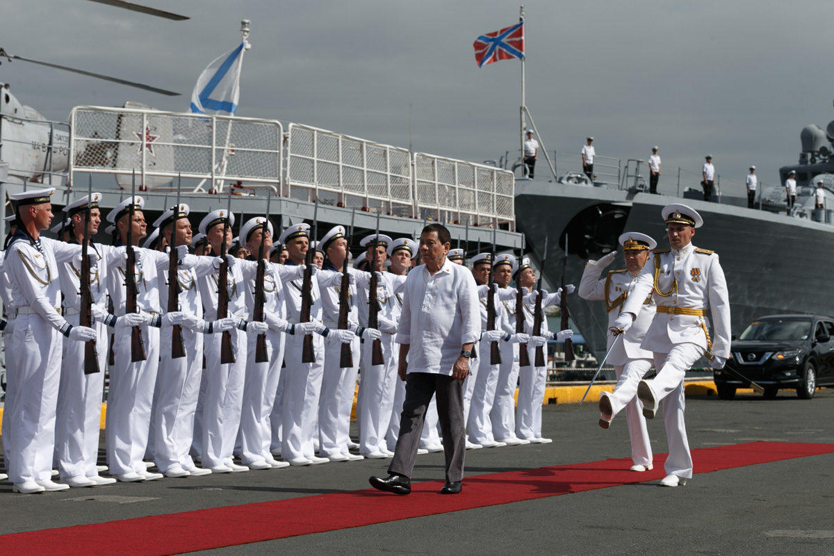 Duterte at military parade