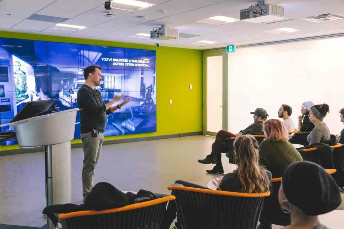 Individual presenting in Tinkering Lab