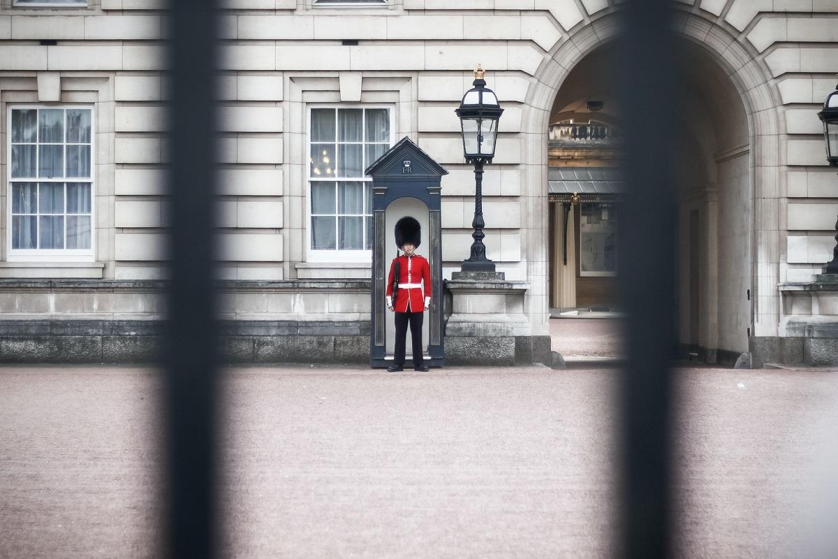 Soldier in Queen's Guard outside Buckingham Palace