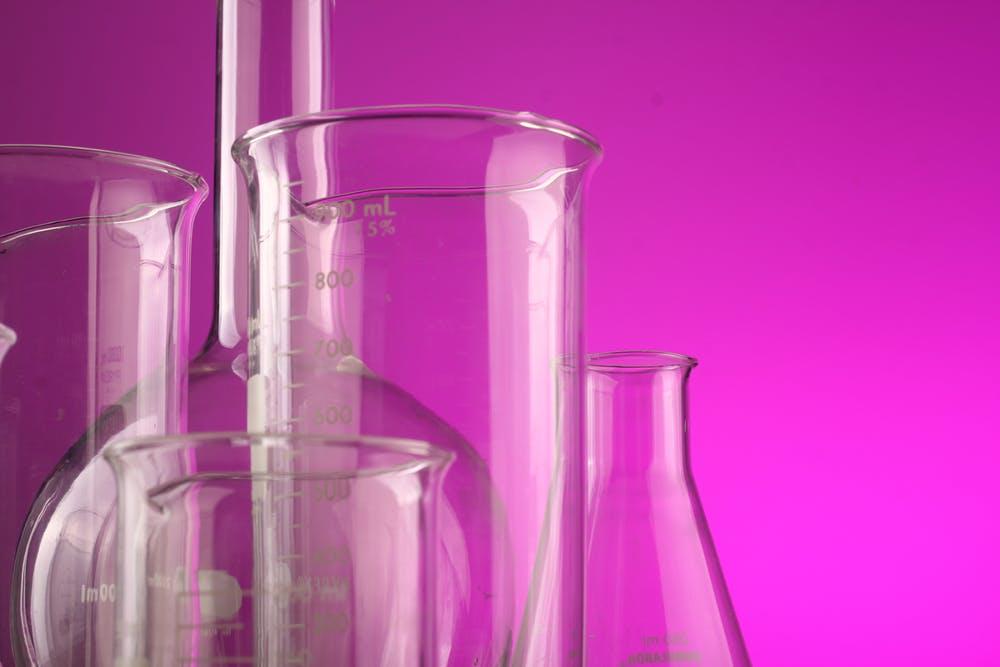 chemistry lab equipment 