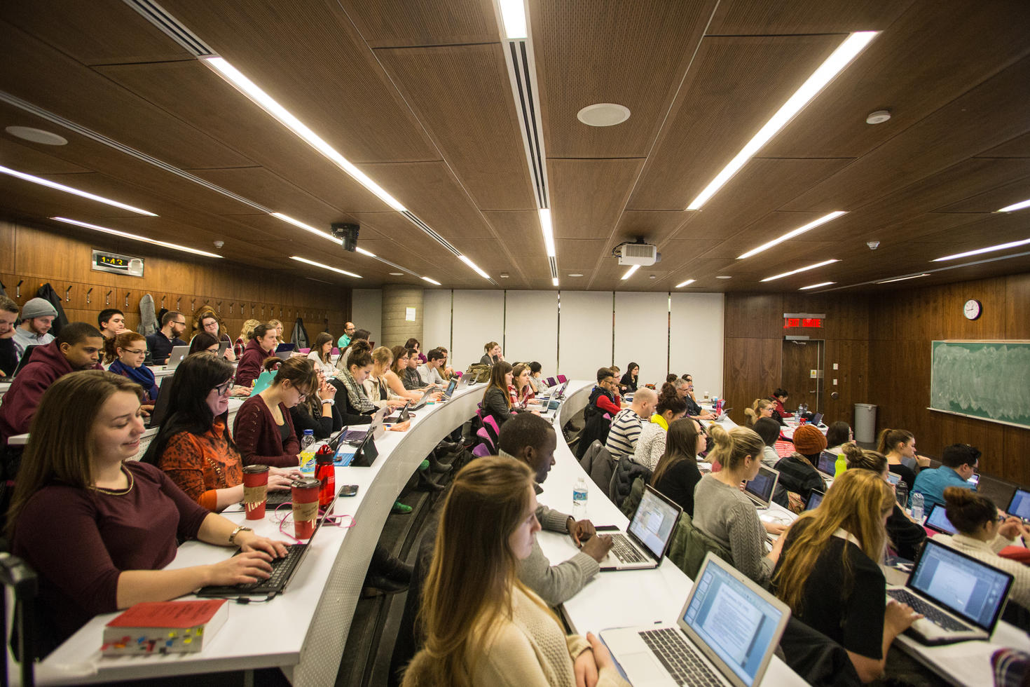 étudiants dans un cours