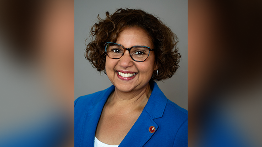 La sénatrice Bernadette Clement, LL.L. 1987, LL.B. 1988 : le pont entre la justice sociale et le Sénat du Canada