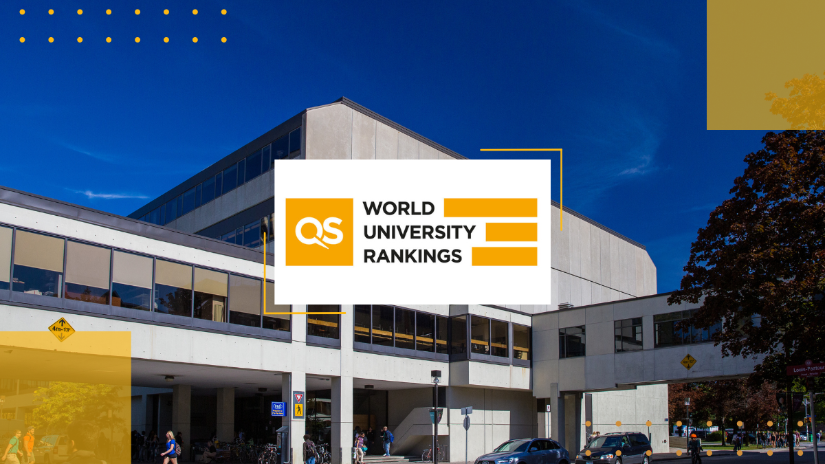 Faculty of Law building, Fauteux. Blue sky. people walking by.