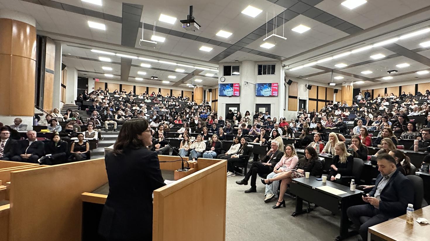La foule aux portes ouvertes 2025