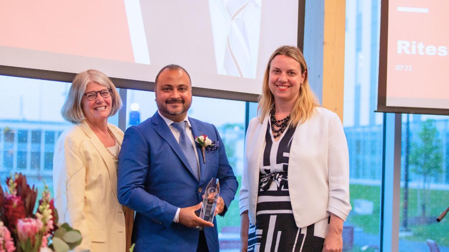 Ritesh Kotak wins the Young Alumni Award