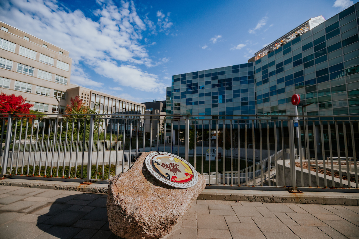 Symbole autochtone sur le campus