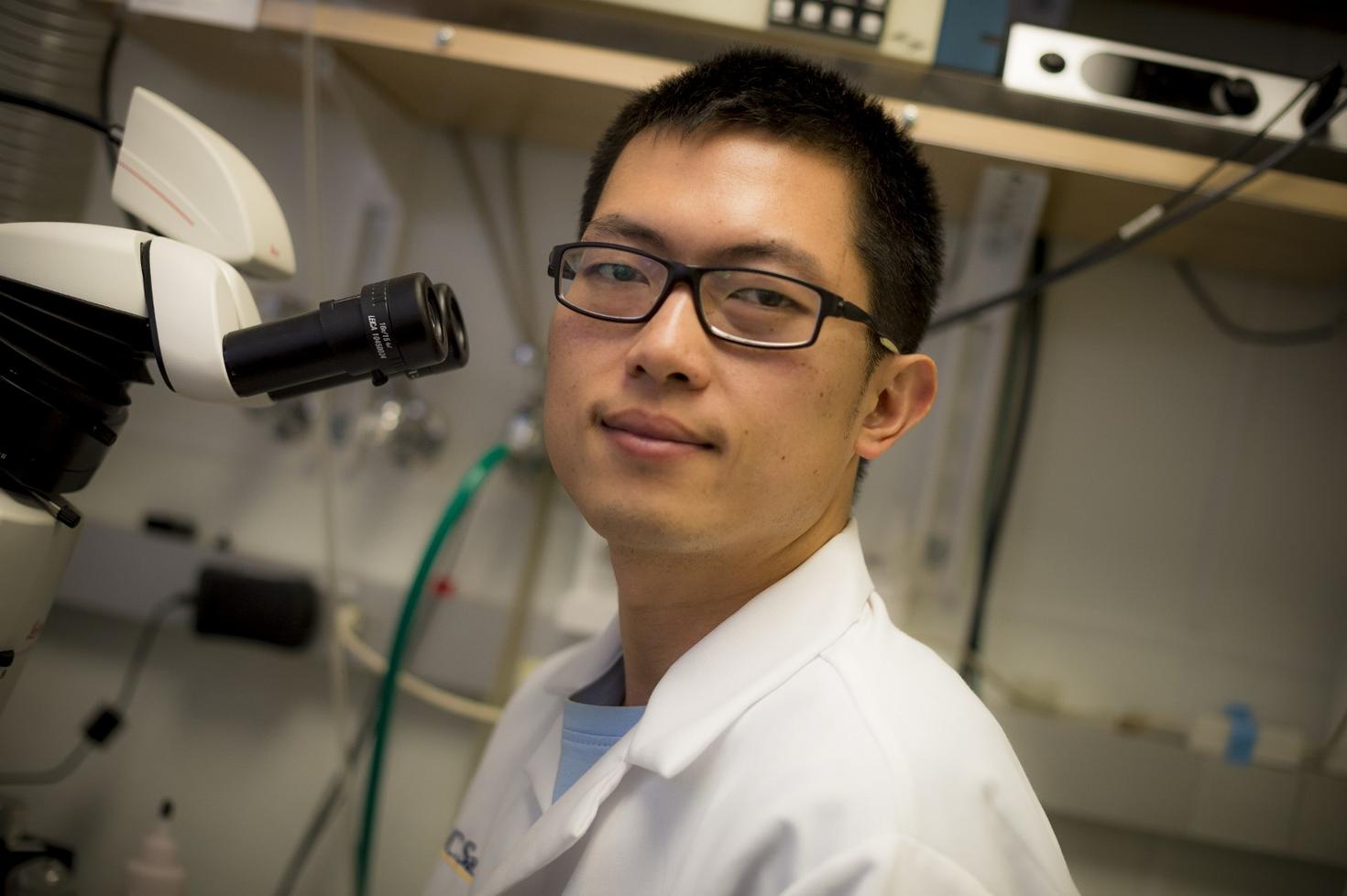 Le Dr Simon Chen