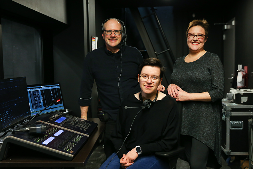 Jon Lockhart, Amélie Mercier et Tina Goralski