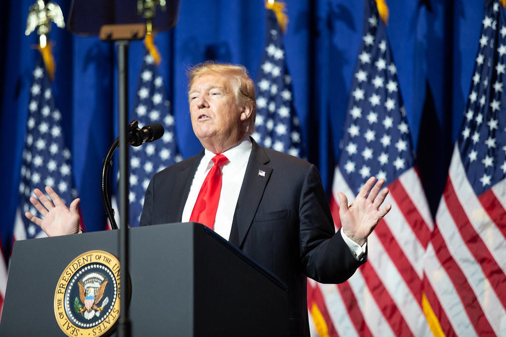 Tarifs douaniers de Trump contre le Canada, le Mexique et la Chine