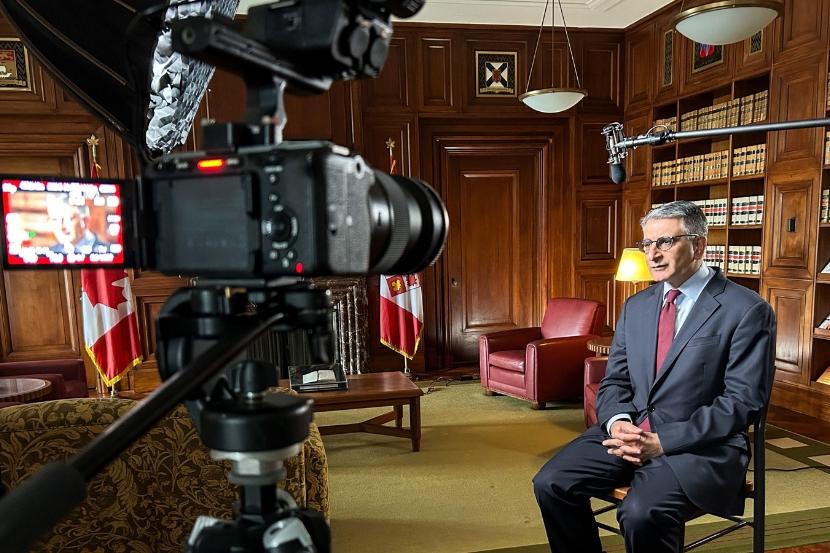 L'honorable Mahmud Jamal, juge à la Cour suprême, en entrevue.