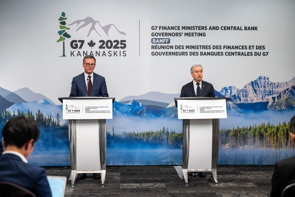 Le gouverneur de la Banque du Canada, Tiff Macklem, et le ministre des Finances, François-Philippe Champagne, lors d'un événement du G7