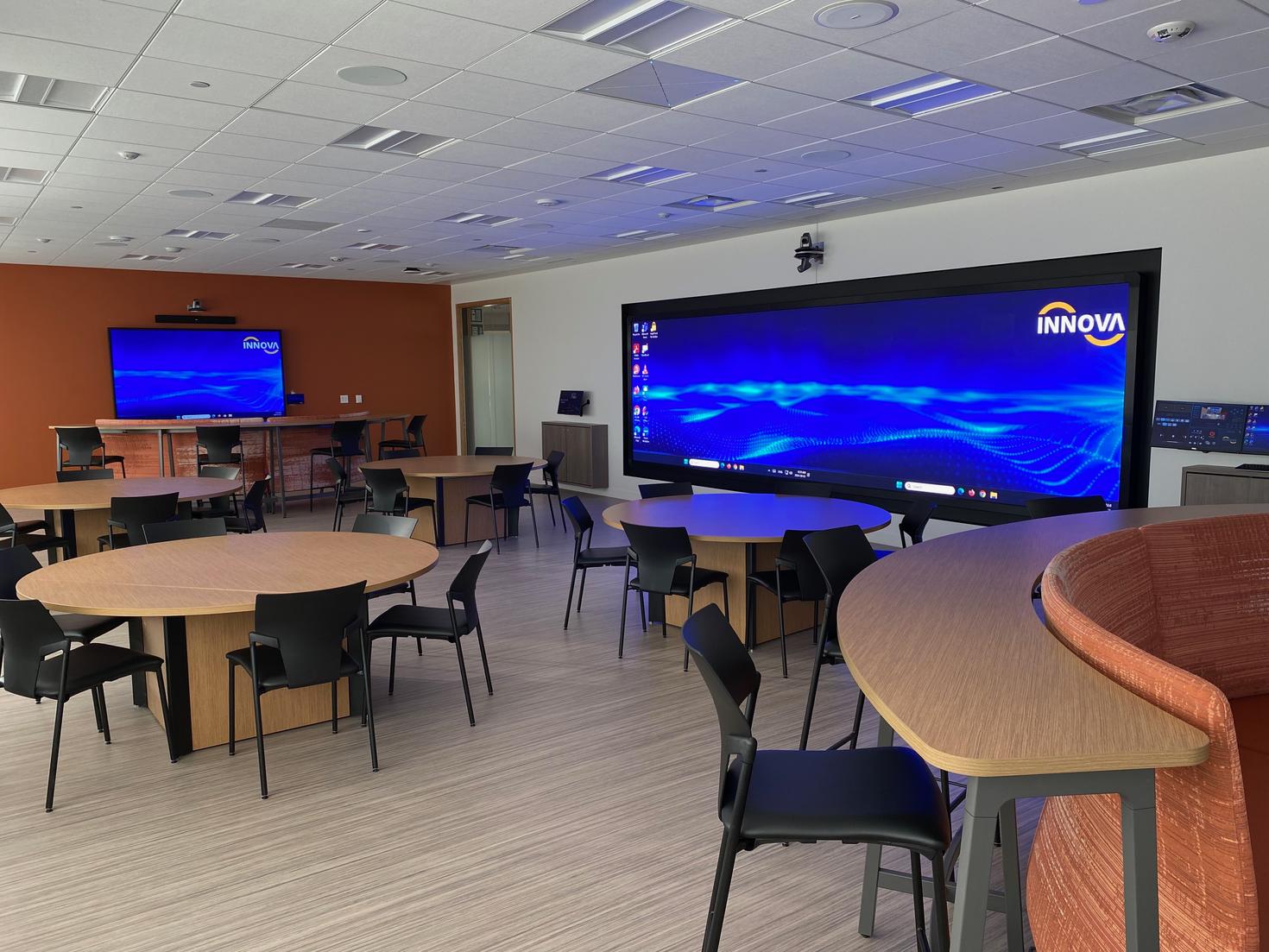 Salle de classe interactive chez Innova