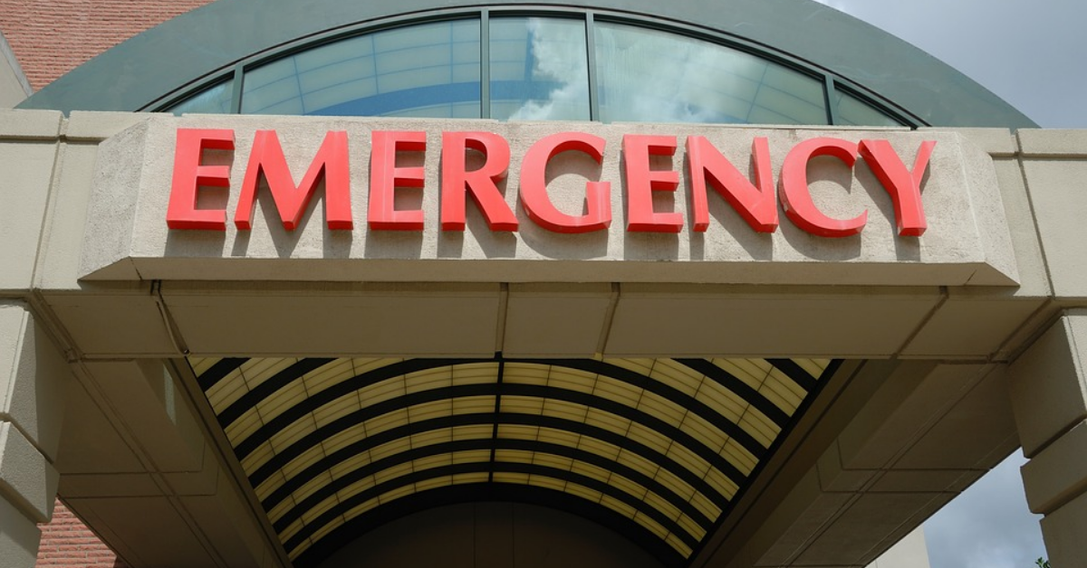 panneau désignant l'entrée d'une salle d'urgence