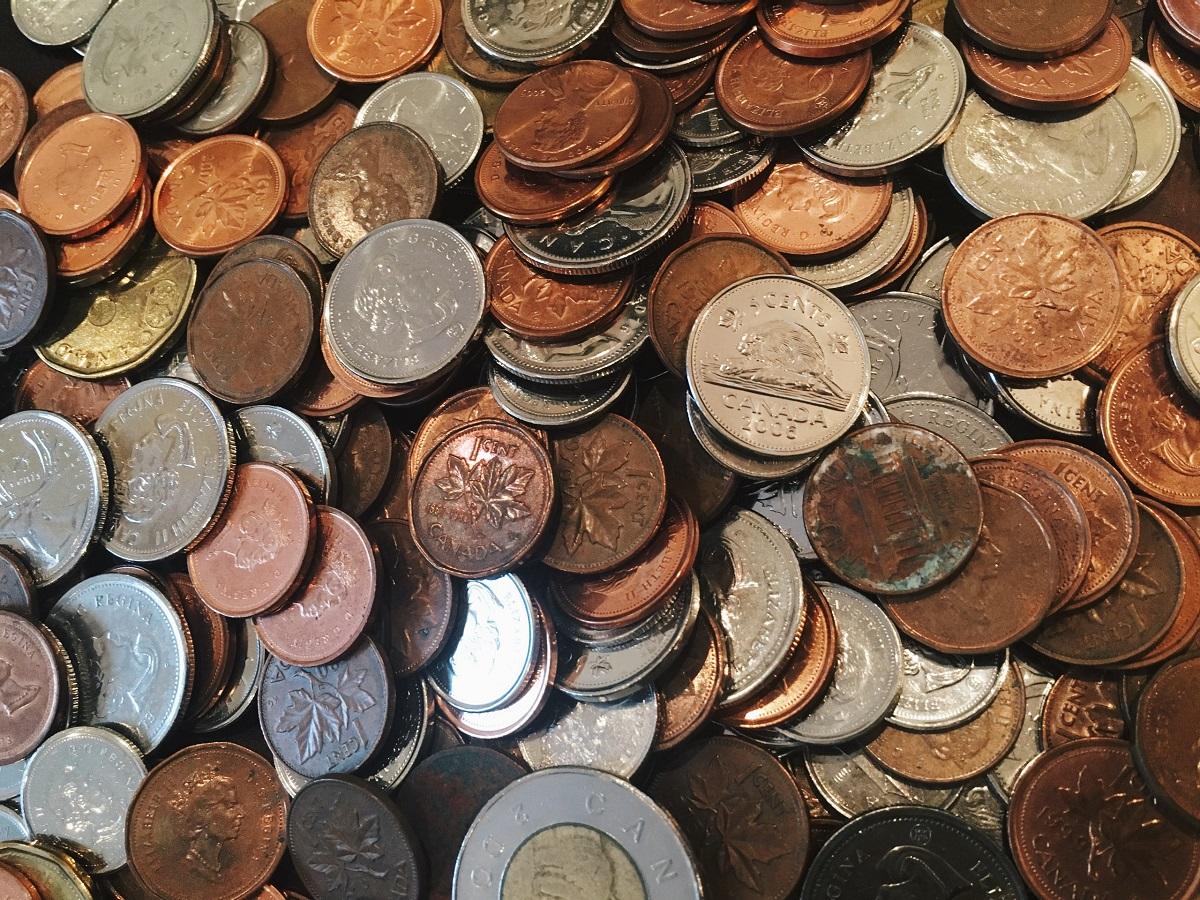 Pile de pièces de monnaie canadiennes
