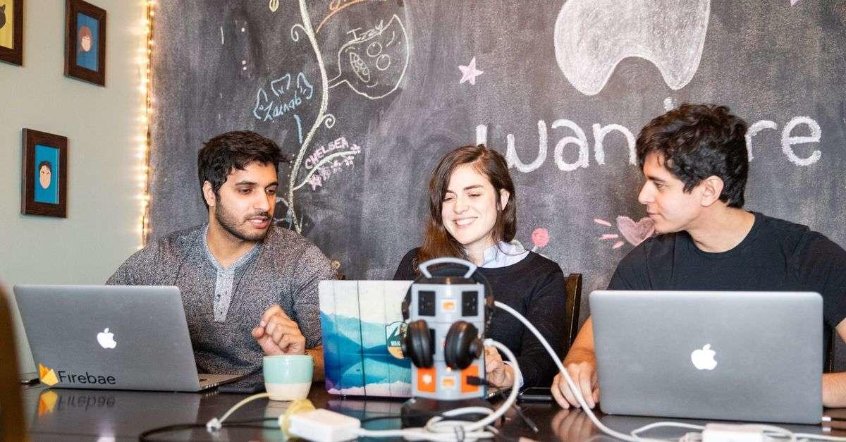 Ali Kazal, Chelsea Sauvé and Ismail Benmbarek