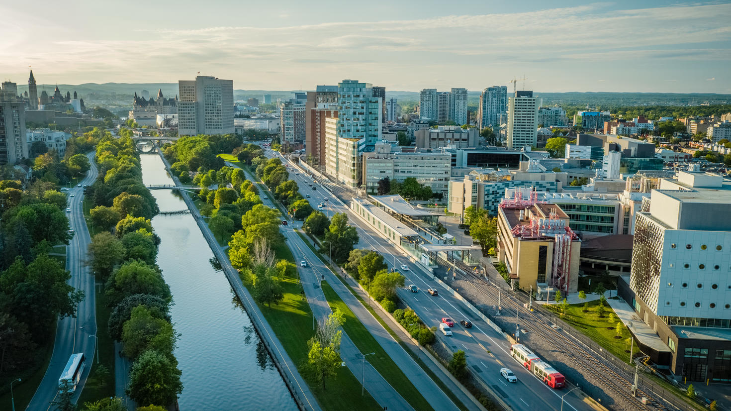 Aerial view of the Rideau canal and campus