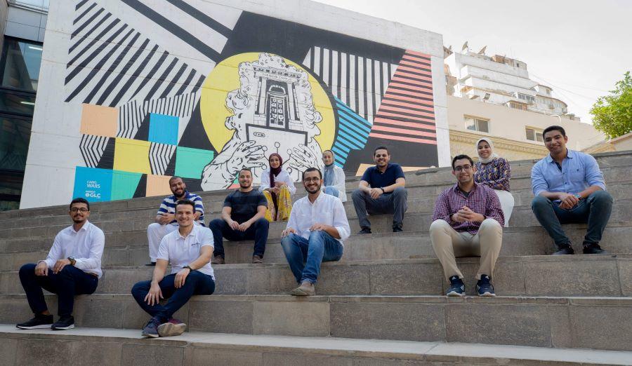 Students pose for team photo