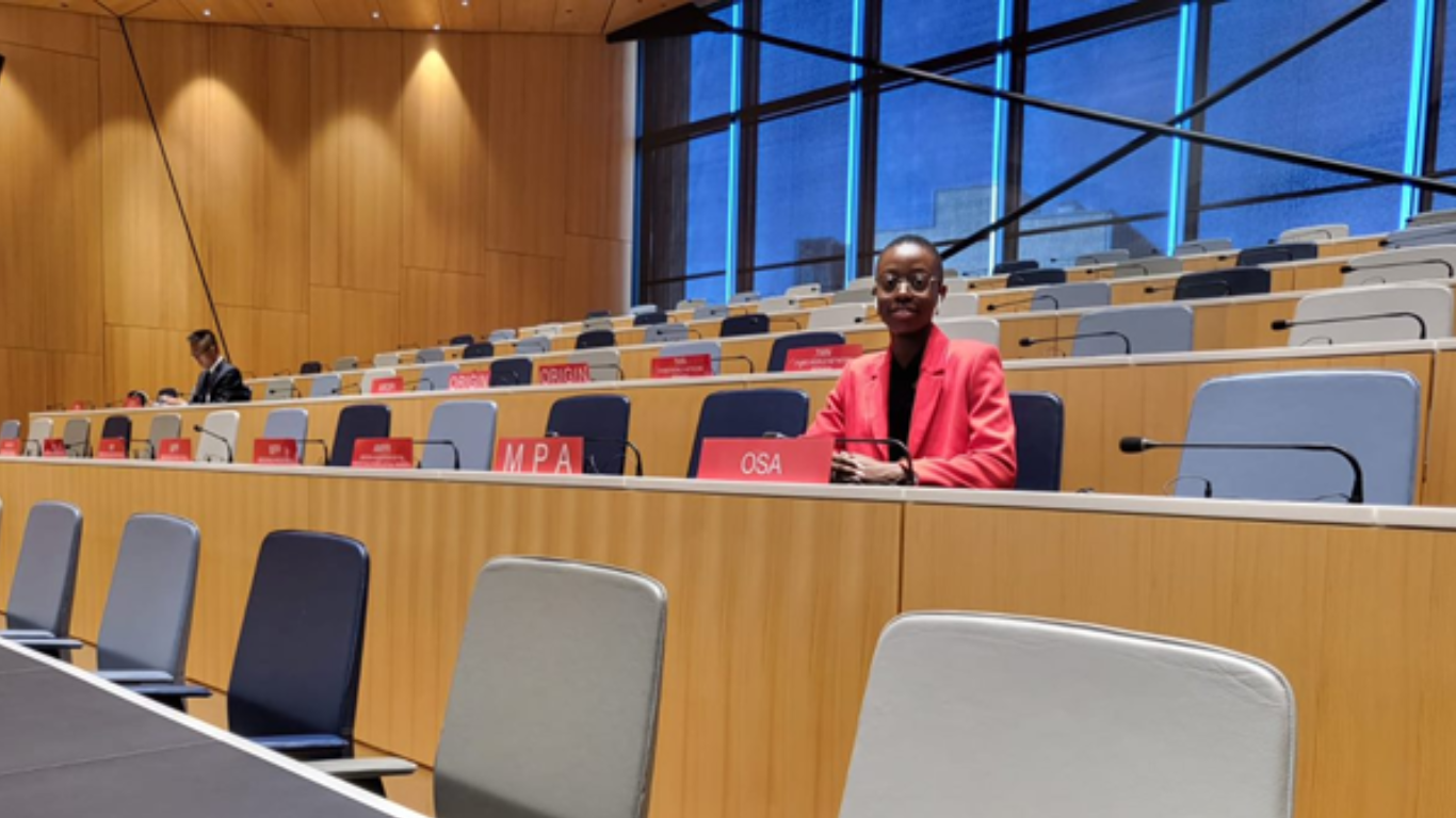 Étudiante Raphaella Ayina