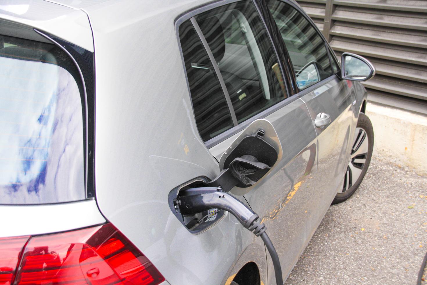 Electric vehicle charging