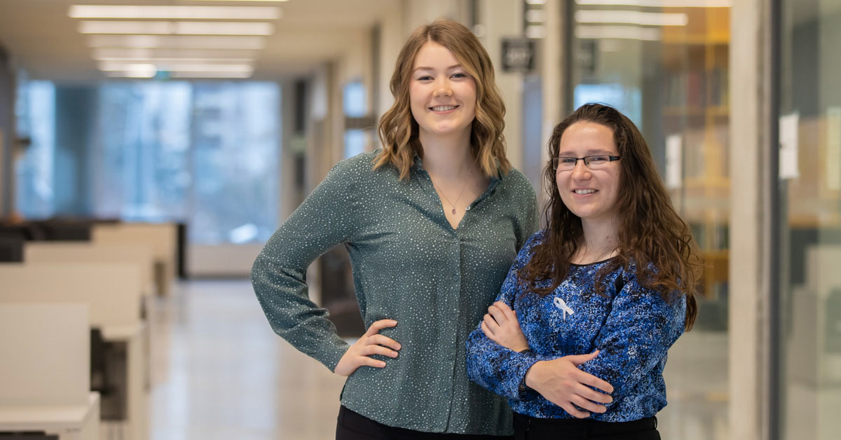 The recipients of the 2019 Schulich Leaders Scholarships posing together.