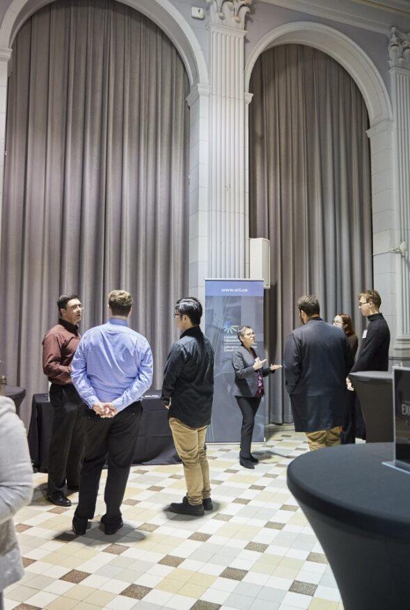 Les Laboratoires nucléaires canadiens étaient présents à la Cérémonie d'excellence pour rencontrer des membres de la faculté et de la communauté étudiante.