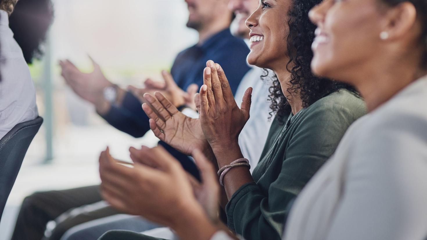 people applauding