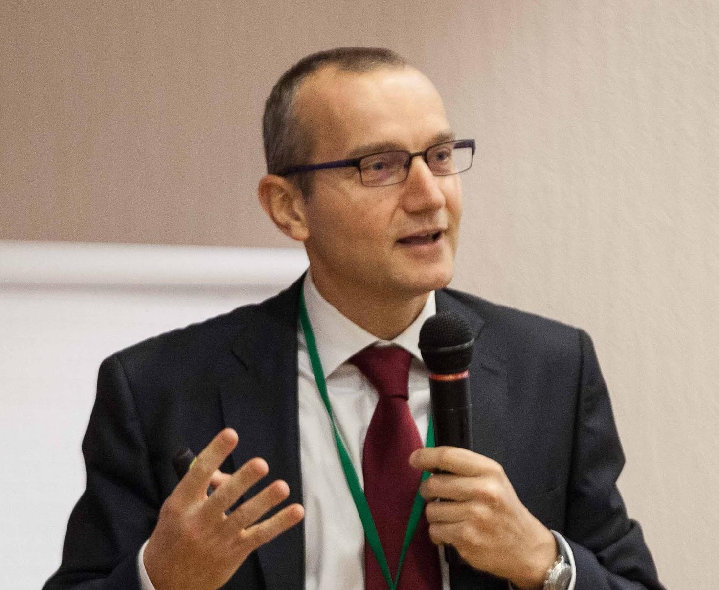 Guido Ascari on a seminar